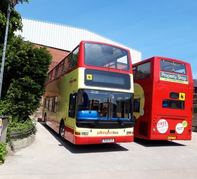 pilkington-buses-side-by-side pilkington-buses-side-by-side